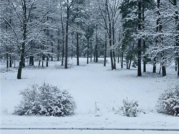 209 Sage Rd, Long Pond, PA 18334