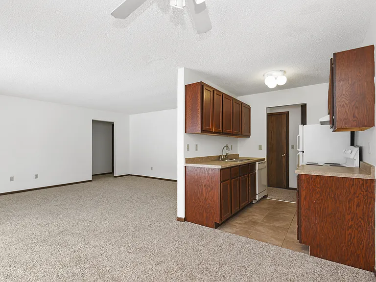 Maplewood, MN Maplewood Apartments | Living