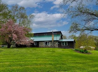 606 Evergreen Dr, Falls, PA 18615