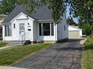 628 Warsaw St, Menasha, WI 54952