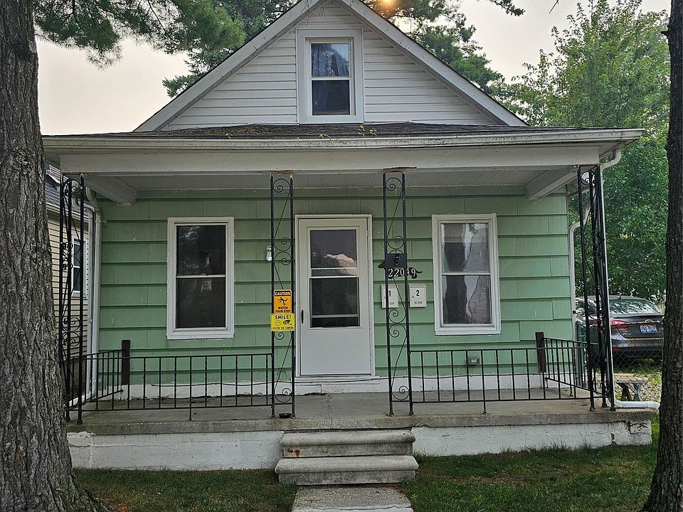 1st image of 22049 Cushing Ave