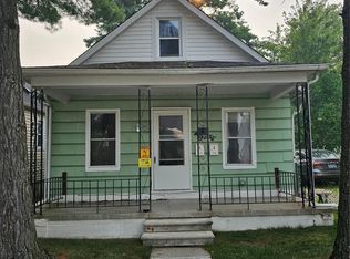 22049 Cushing Ave, Eastpointe, MI 48021