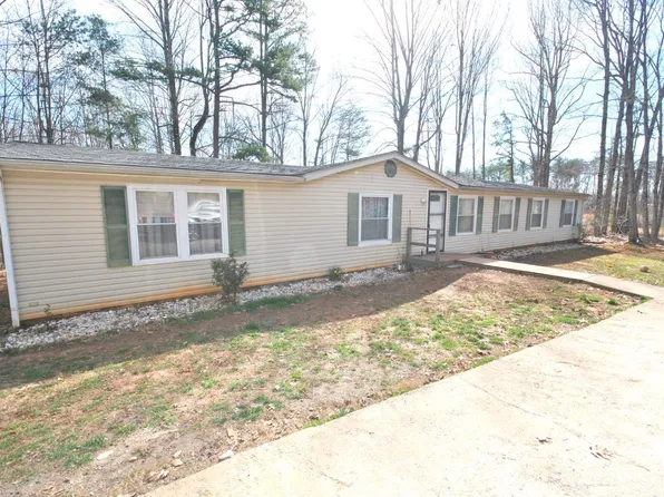 100 Candler Woods Ln, Rustburg, VA 24588