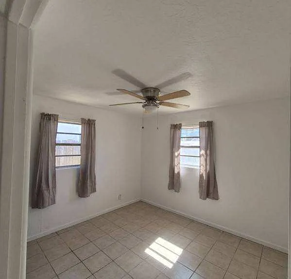 1906 N Mississippi Ave — Photo 12