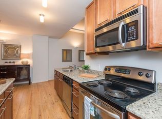 1204 Walnut St #505, Philadelphia, PA 19107