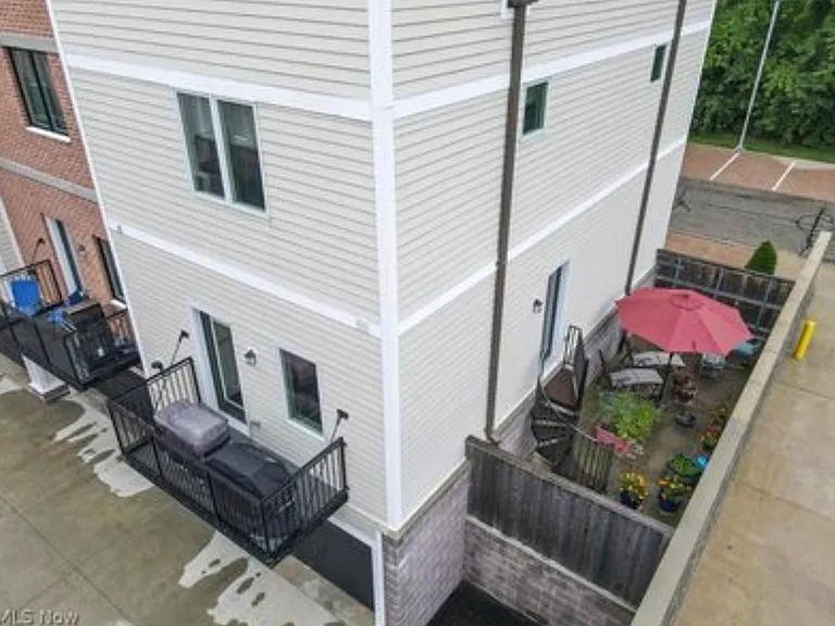 45 Atterbury Blvd — Photo 11