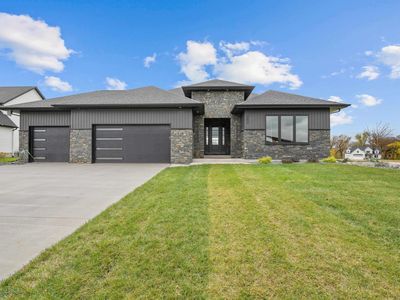 352 Madison Dr, Riverdale, IA, 52722