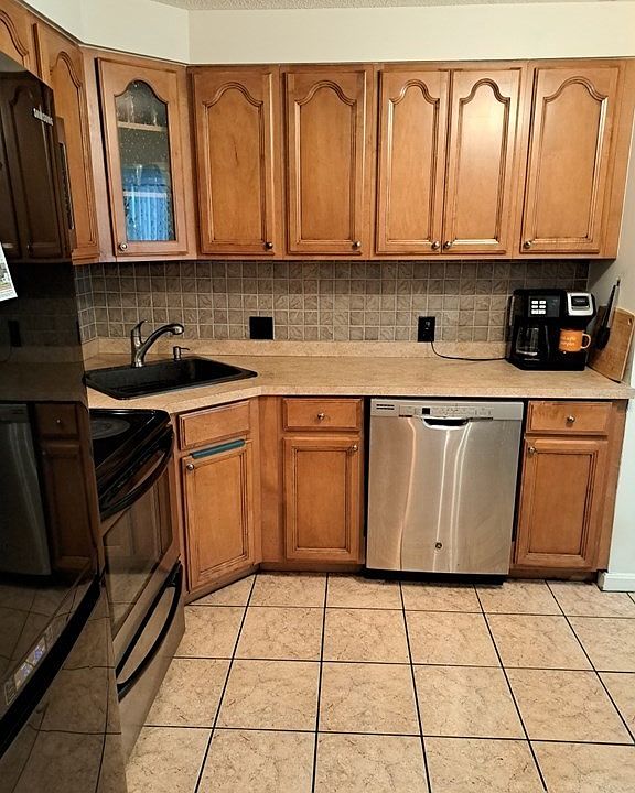 1st image of 141 Essex St APT C3