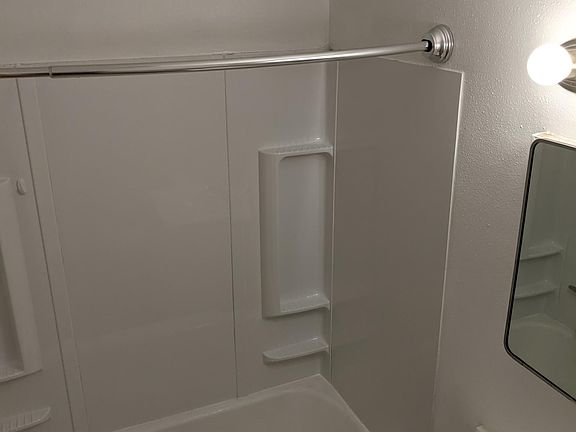 5th image of 1321 Mathews Ave #10