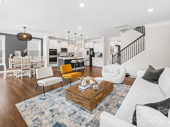 2nd image of 116 Aviendha Ln