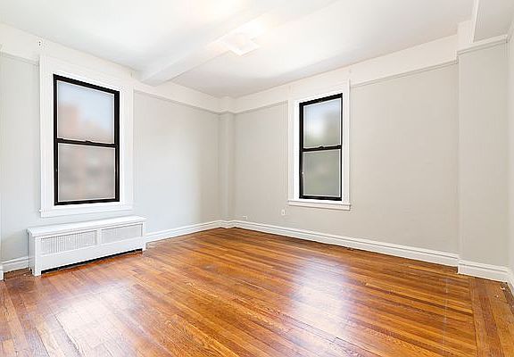 3rd image of 55 W 11th St APT 5g