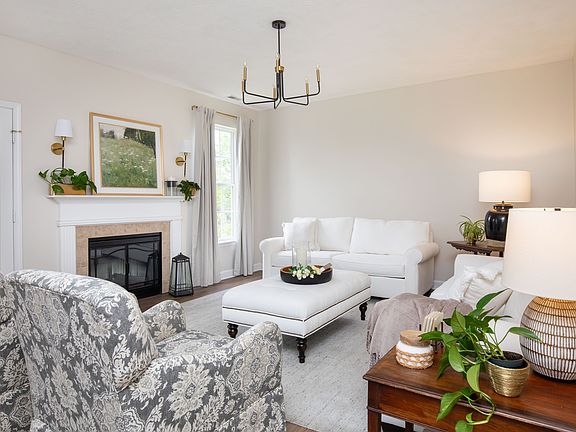 4th image of 5571 Auburndale Dr