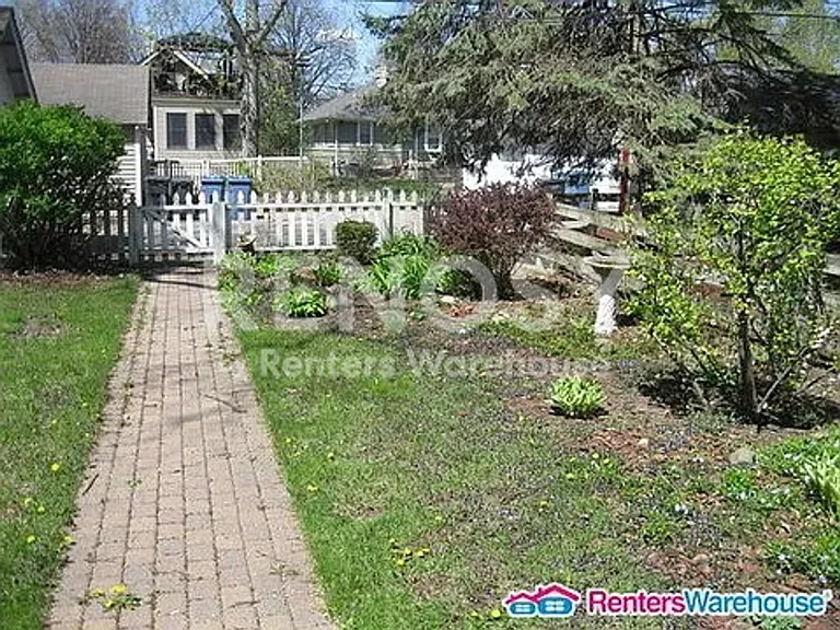 4244 45th Ave S — Photo 13