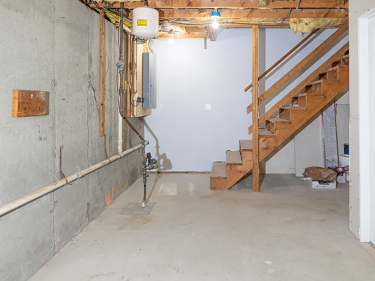 122 Leedham St #122 — Photo 22
