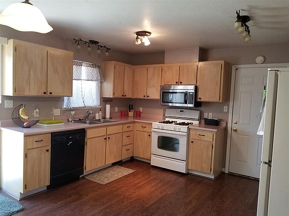 5th image of 304 Kathy Ave
