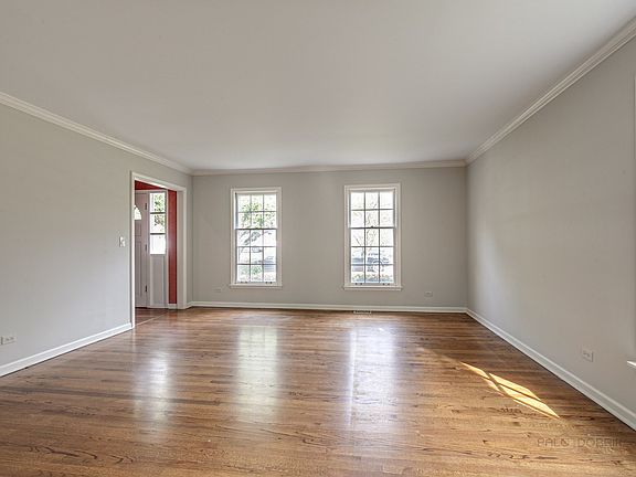3rd image of 309 Park Ln