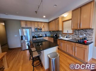 1954 W Diversey Pkwy #2E, Chicago, IL 60614