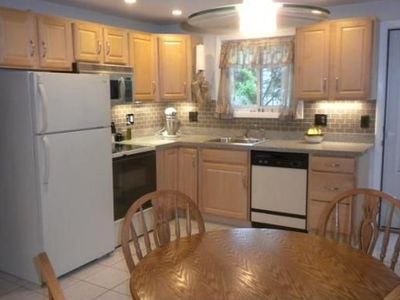 10 Freeman St APT 2, North Attleboro, MA, 02763