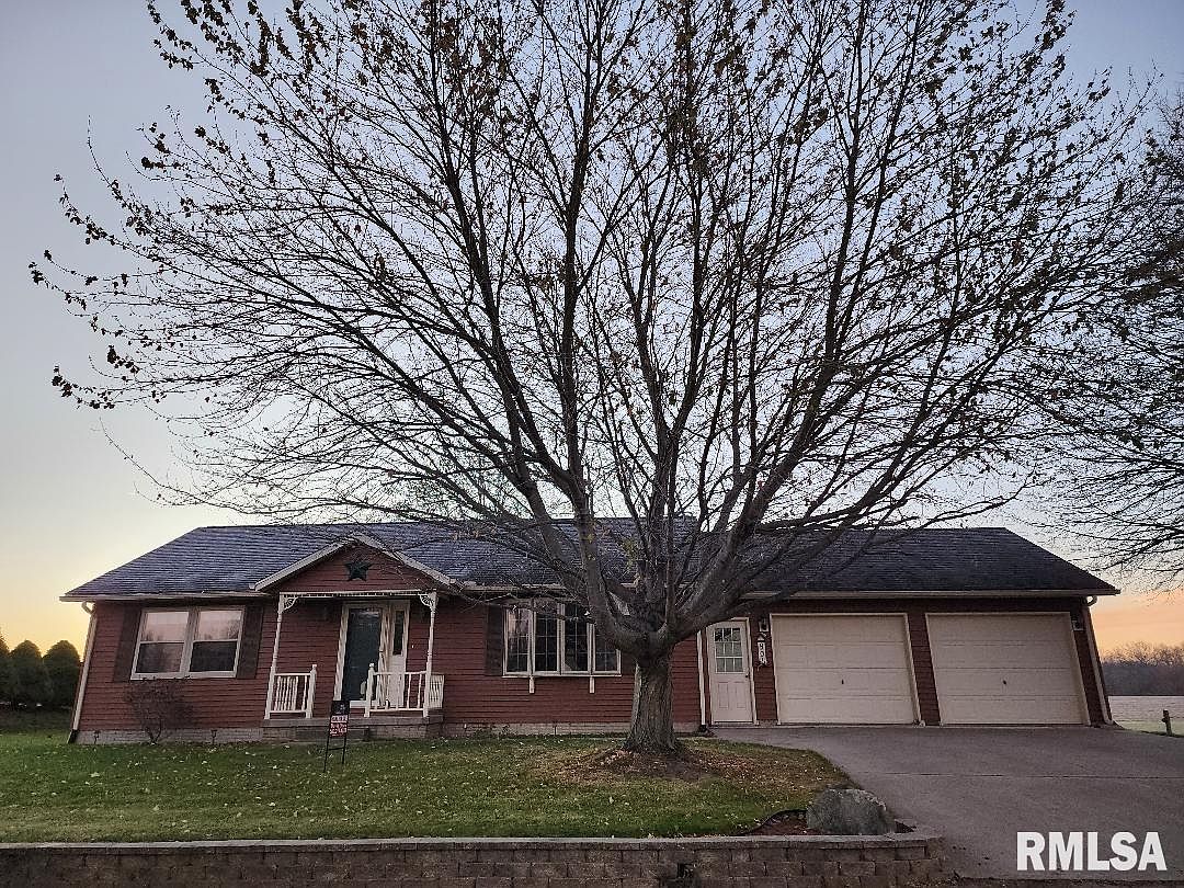 901 S Cherry St, Albany, IL 61230 Zillow