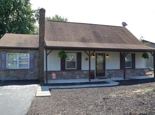 3809 Hillcrest Dr, Columbia, PA 17512