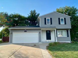 2212 N Pioneer St, Davenport, IA 52804