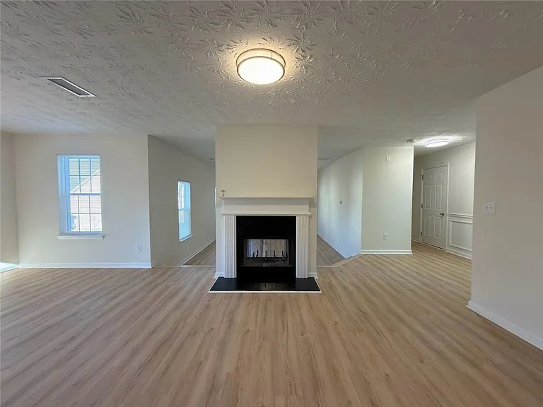 2770 Austin Ridge Dr — Photo 24