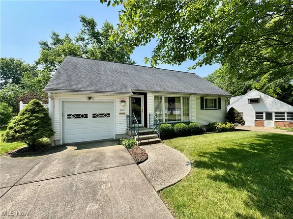 4832 14th St NW, Canton, OH 44708