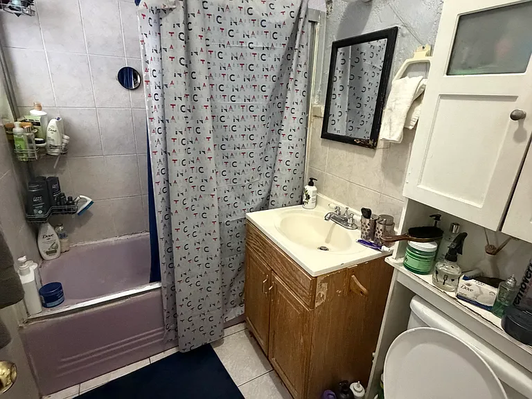 1983 Powell Ave #2 — Photo 4