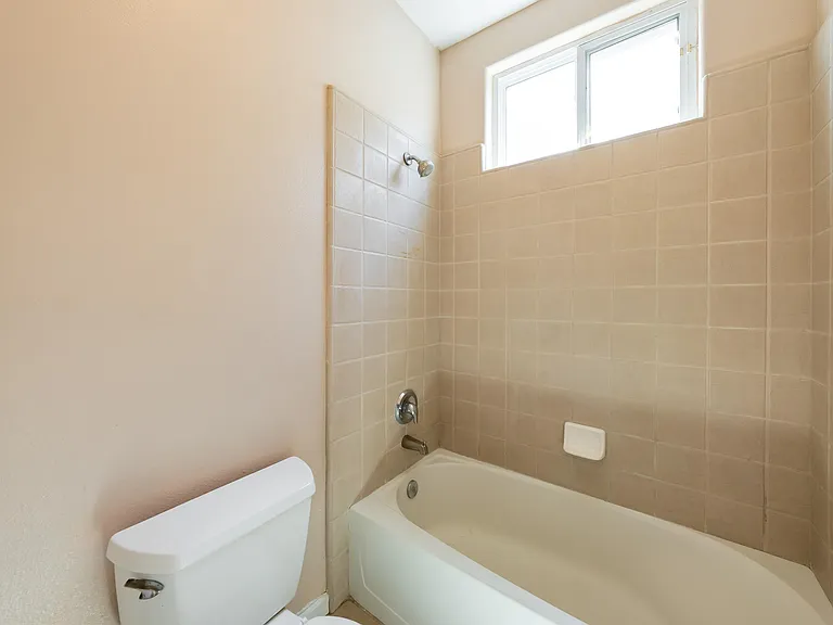 5857 W Millbrae Ave — Photo 23