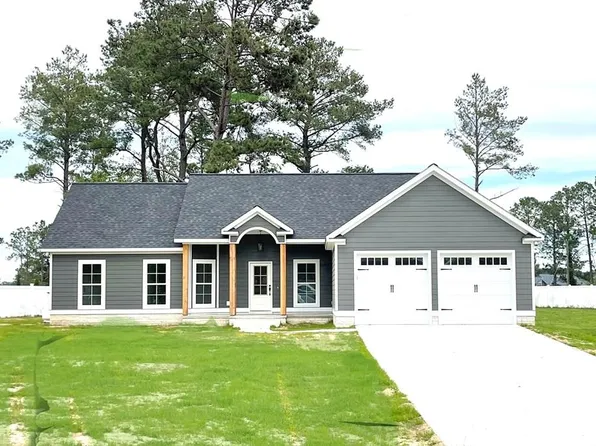 1739 Baymeadows Dr W, Douglas, GA 31535