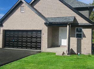 740 E 155th St, Phoenix, IL 60426