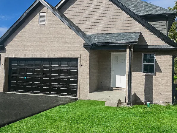 740 E 155th St, Phoenix, IL 60426