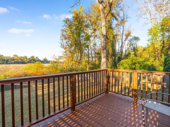 1522 N Avalon Cir, Charleston, SC 29407