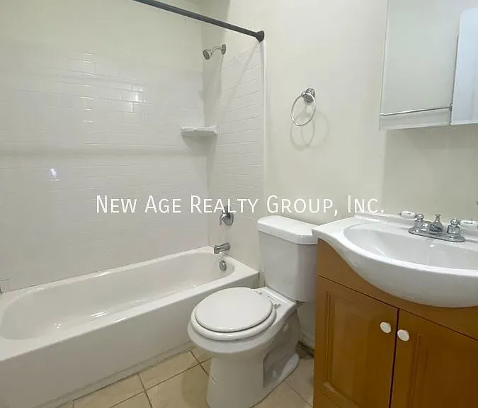 4212 Powelton Ave #2 — Photo 4