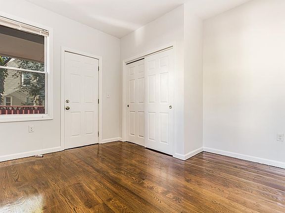 5th image of 420A Union St