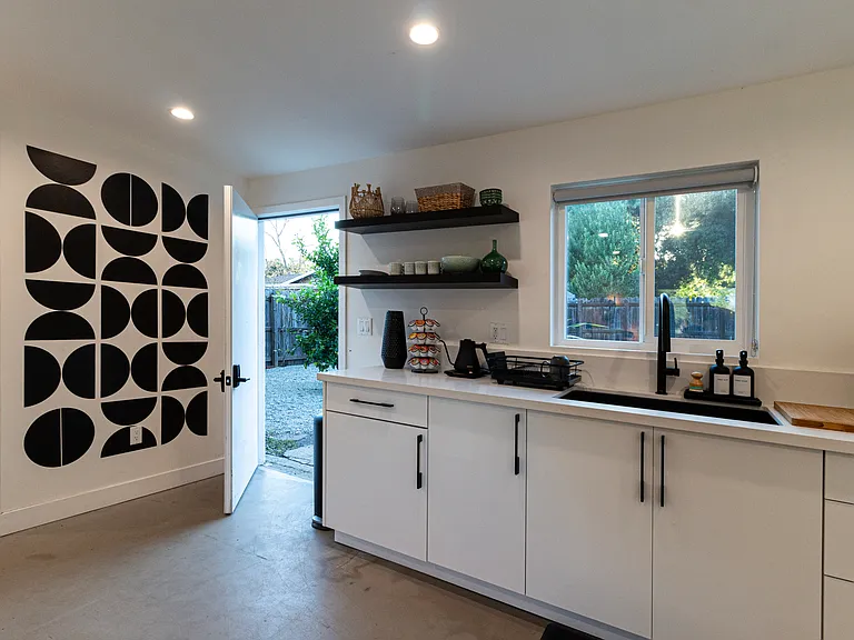 801 Daly Rd — Photo 13