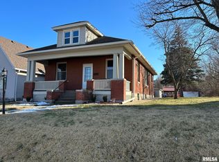 1416 College Ave, Quincy, IL 62301