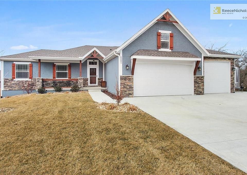 Welcome Home To 2205 Alexandria Lane in Pleasant Hill