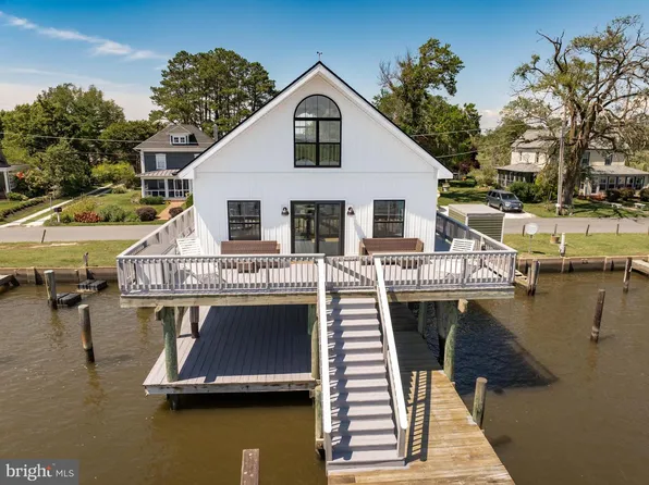 23851 River St, Quantico, MD 21856