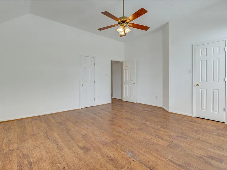 16464 Beewood Glen Dr — Photo 42
