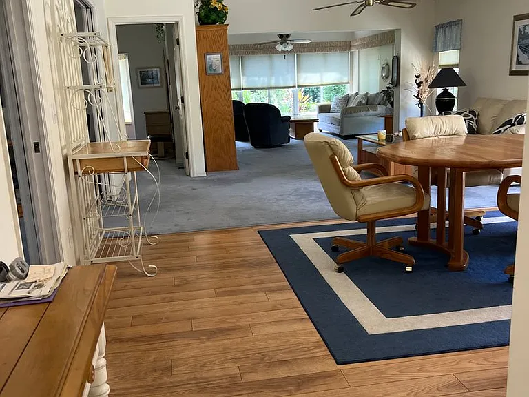 566 Clubside Cir — Photo 11