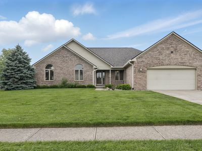 105 Meadowview Ln, Greenwood, IN, 46142