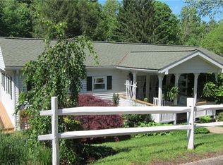 40 Fulton Rd, Canonsburg, PA 15317