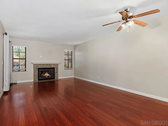 5th image of 12079 Alta Carmel Ct Unit 22
