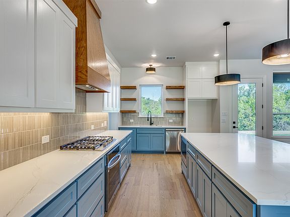 2nd image of 505 Aermotor Loop