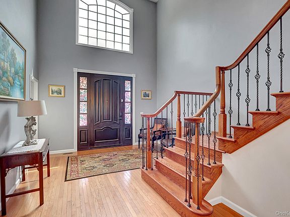 4th image of 21 Morris Avenue
