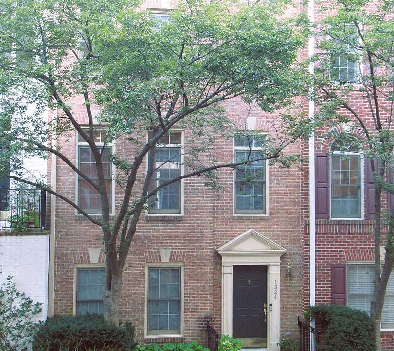 1st image of 1324 N Adams Ct