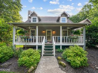 672 Creekway Dr, Crossville, TN 38555