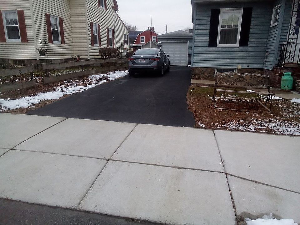 2nd image of 65 Greenfield St