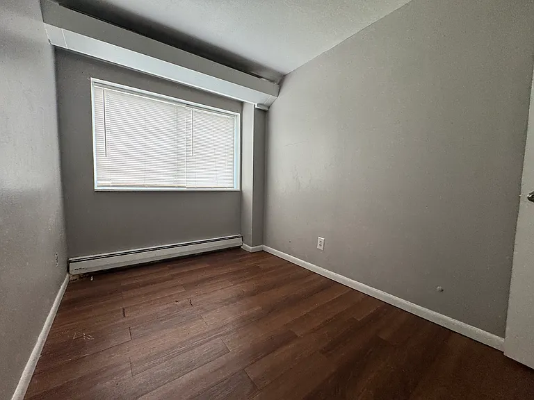 120-B04 Hillside Ave #B04 — Photo 6